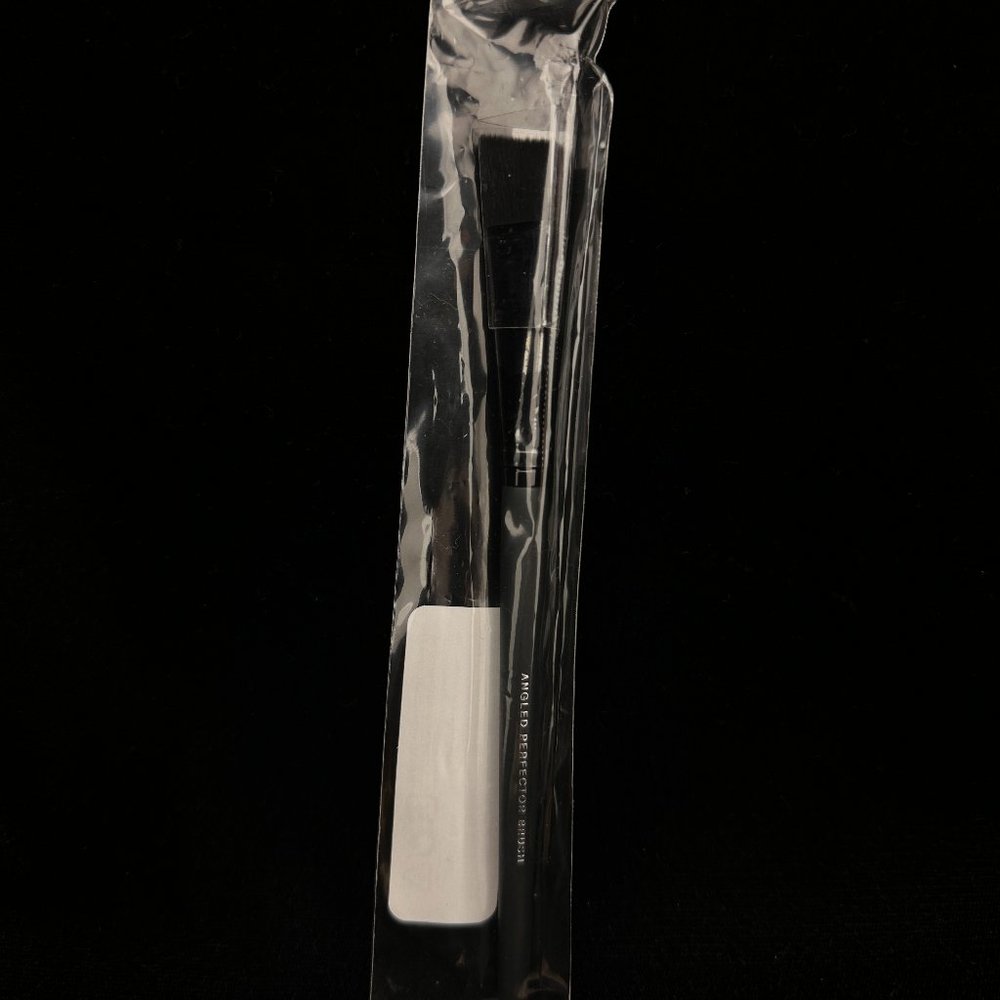 Bare Minerals Angled Perfector Brush